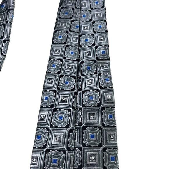 Jos Joseph A Bank Signature Collection Mens Gray Blue 100% Silk Tie Necktie 3.5" - Picture 12 of 16